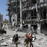 Les bombardements iraniens et israéliens ont fait de nombreux dégâts, notamment à Ramat Gan, en Israël (cliché/Keystone archives). KEYSTONE/EPA/ABIR SULTAN